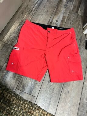 Tommy Bahama Island Active Men's 42 Red Cargo Shorts with Mesh Pockets